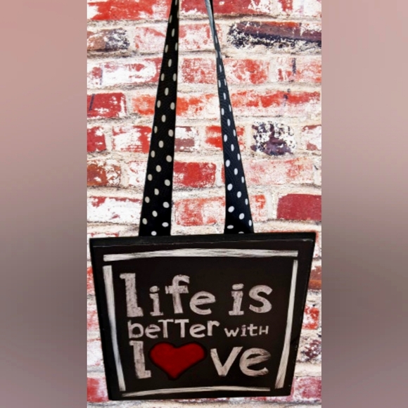 📣 Life Is Better With Love ♥️ Hanging Wall Decor 😍 Wood - Picture 2 of 4